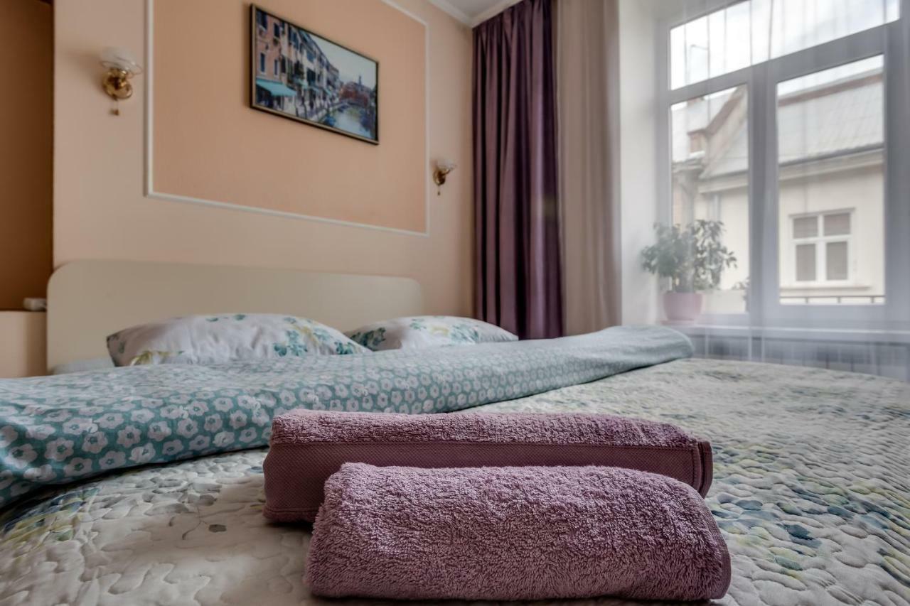 Central Apartments Rynok Lviv Exterior photo